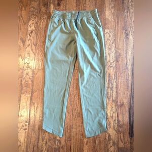 Columbia Womens Tamiami Pull-on Capri pants, green woman's Size Small